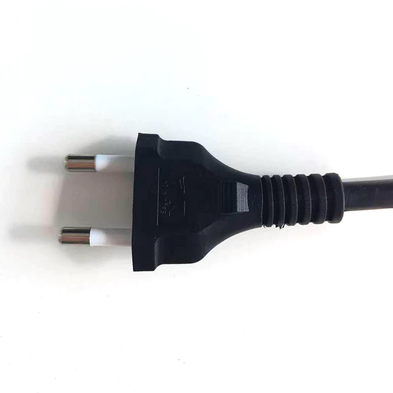 ブラジリアンプラグ 2極